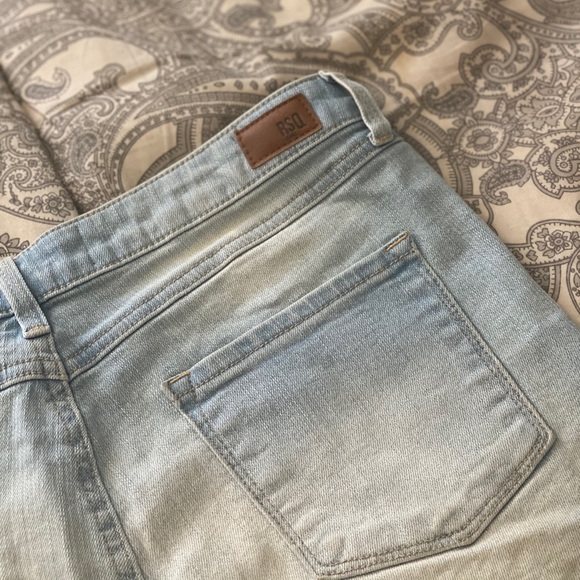 Shorts - Picture 3 of 5